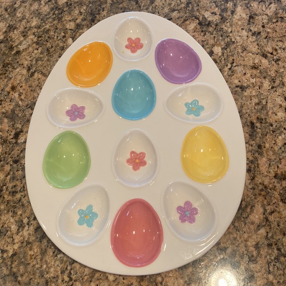 Easter egg holder platter. Holds dozen eggs. See pics for size - Picture 2 of 5